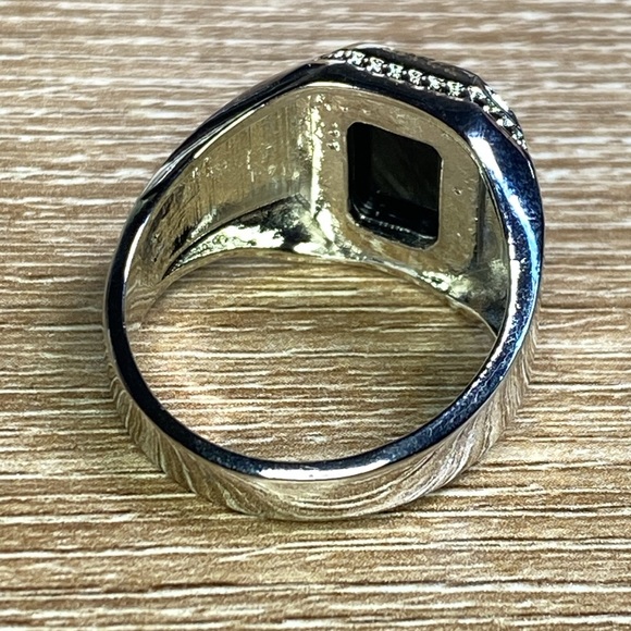Men’s Black & Silvertone Signet Style Ring - Picture 8 of 10